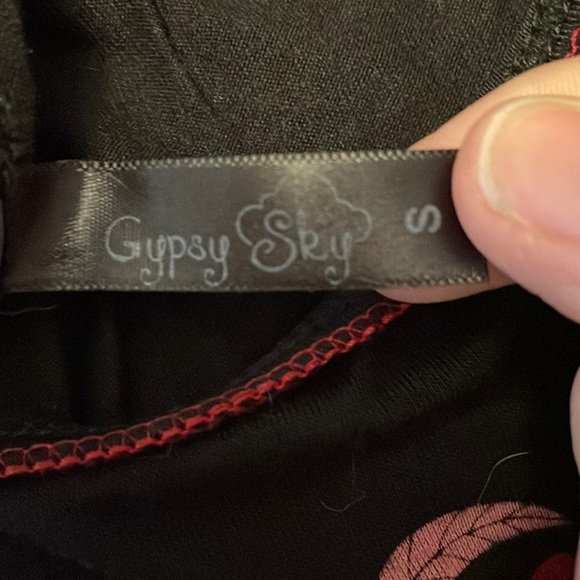 Embellished Love t-shirt - Picture 4 of 4